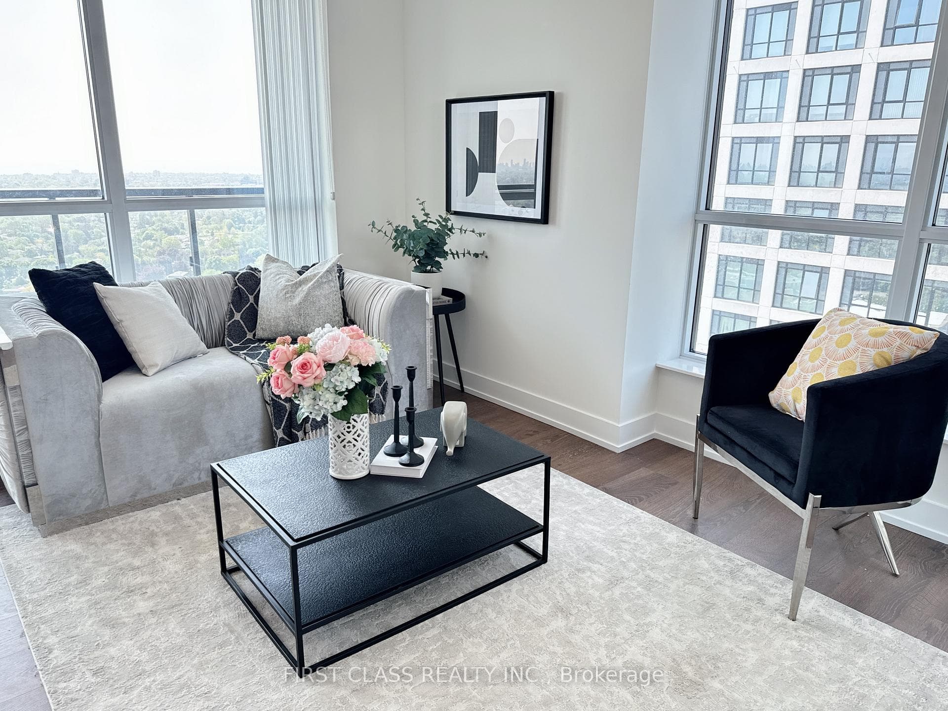 5 Mabelle Avenue Unit 3329 photo 5