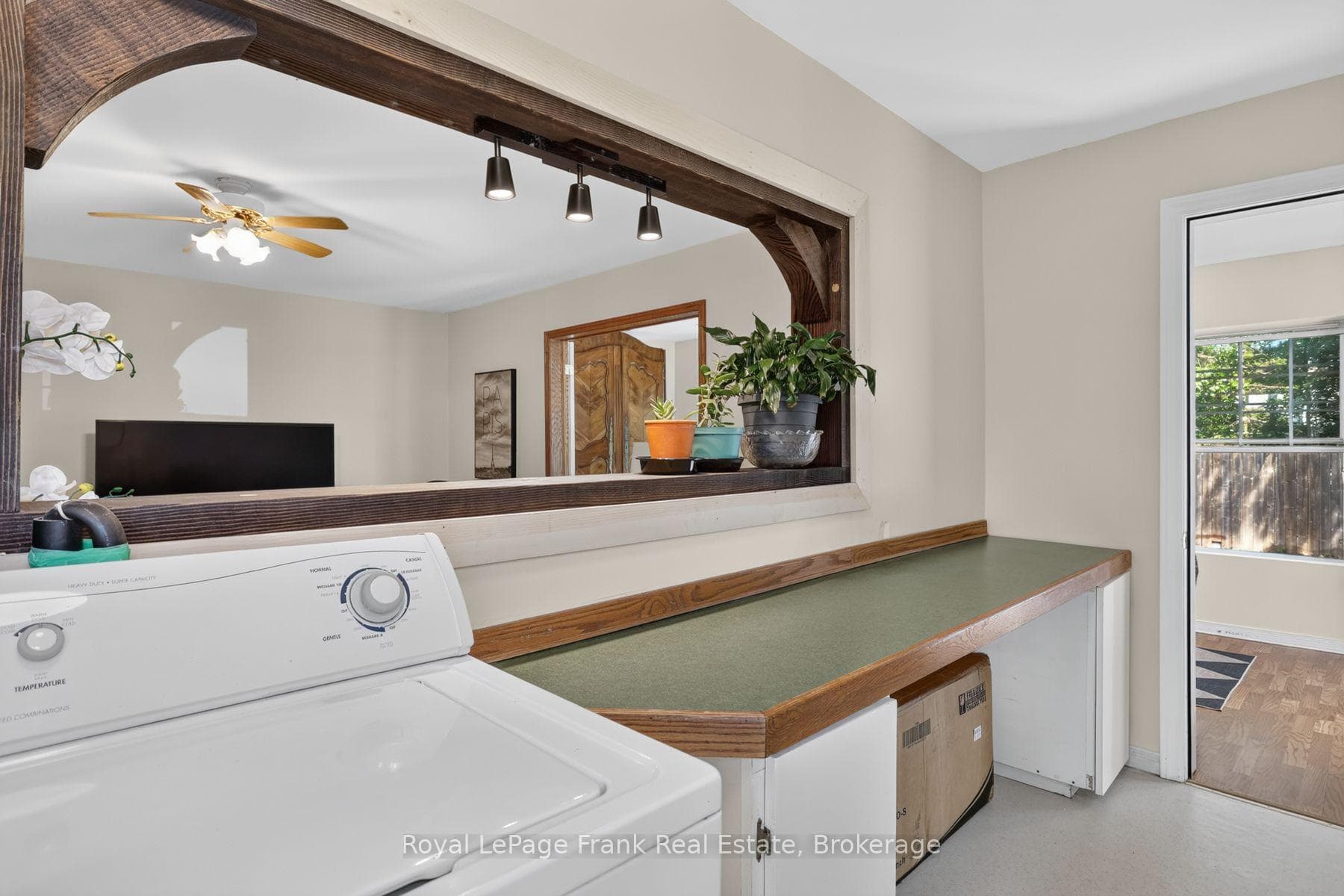 728 Hurley Street photo 27