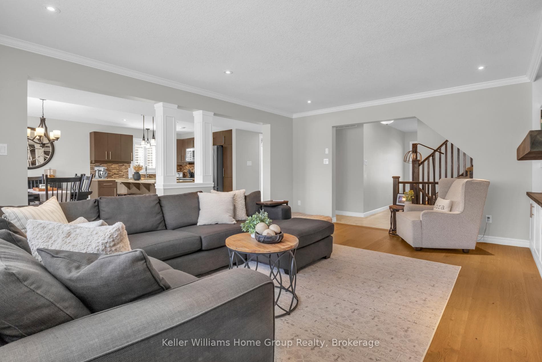 87 McGowan Street photo 10