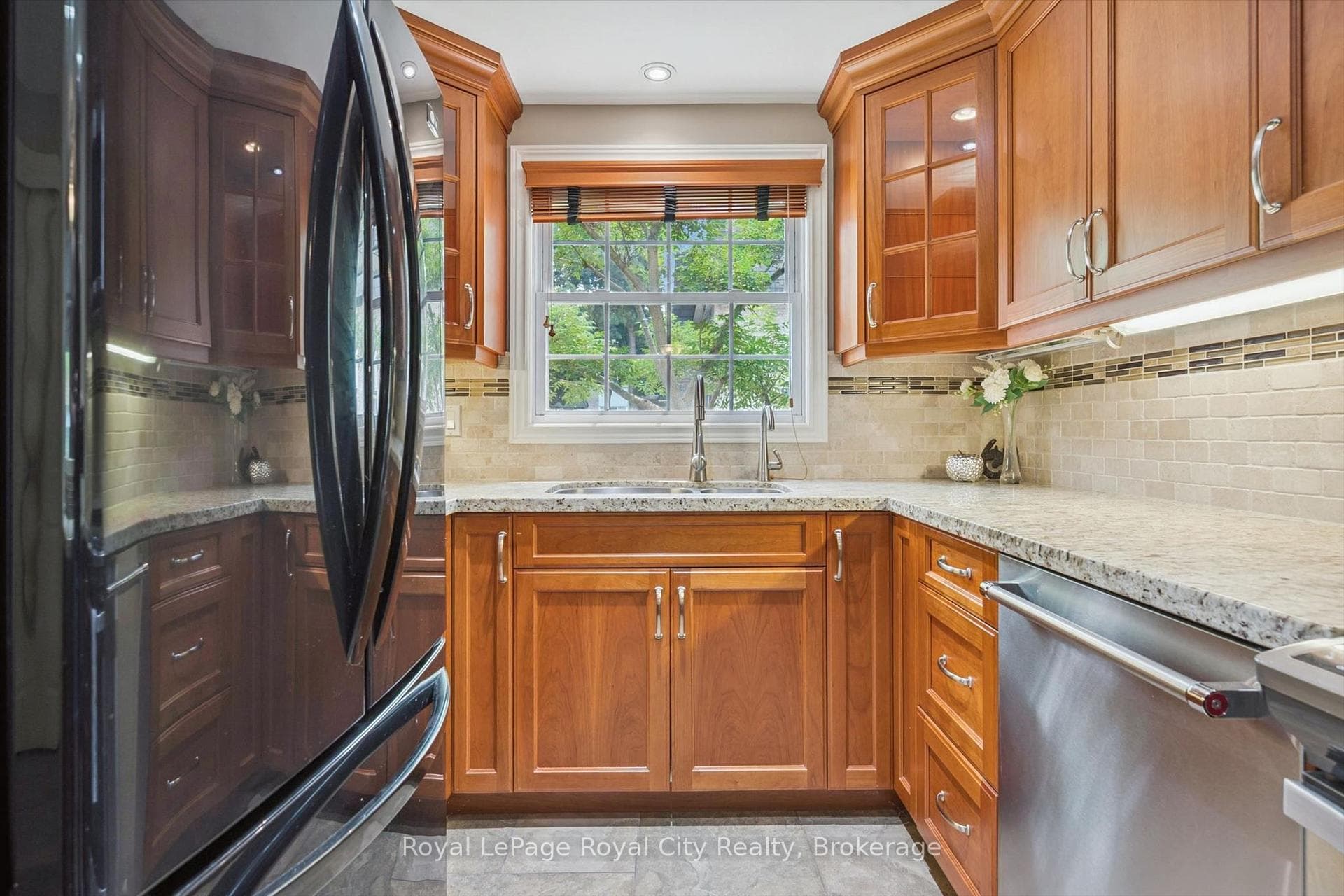 383 Edinburgh Road Unit 30 photo 21