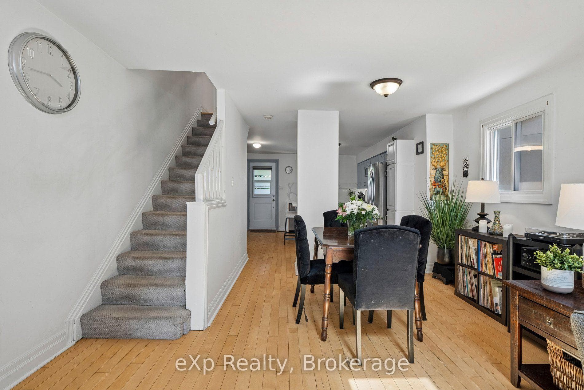 313 Bartlett Avenue photo 13