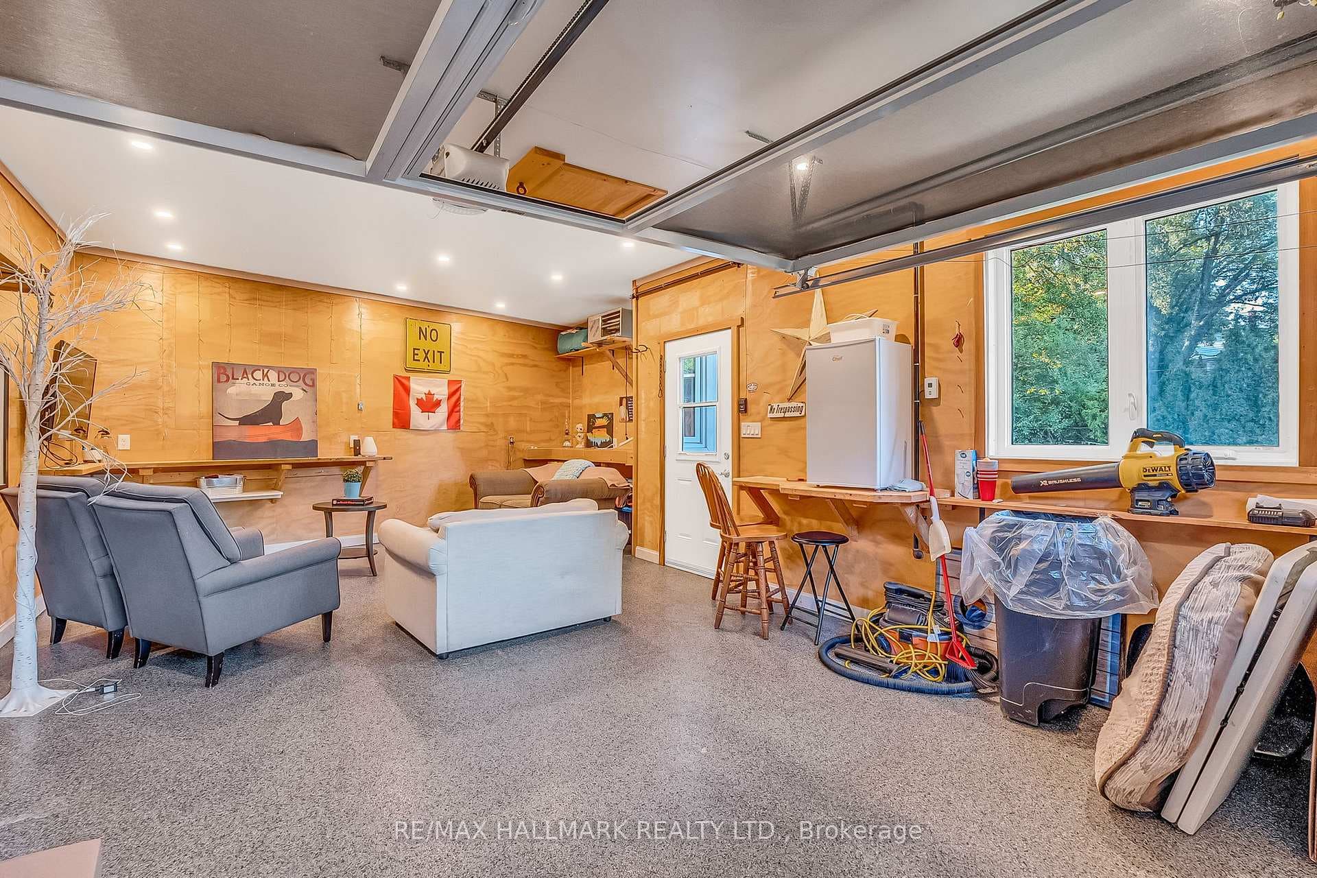 4 Cabot Court photo 49