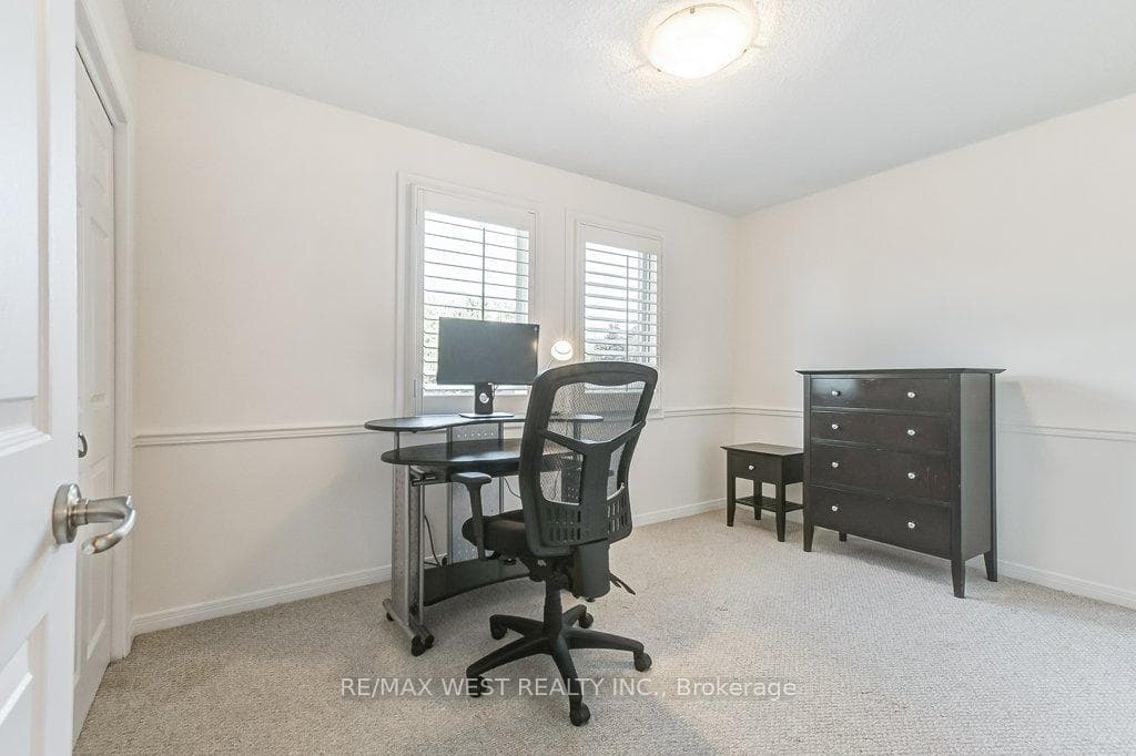 817 Damien Way photo 25