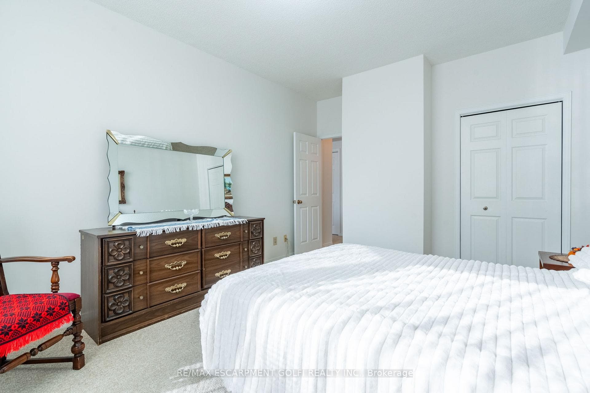 200 Limeridge Road Unit 103 photo 28