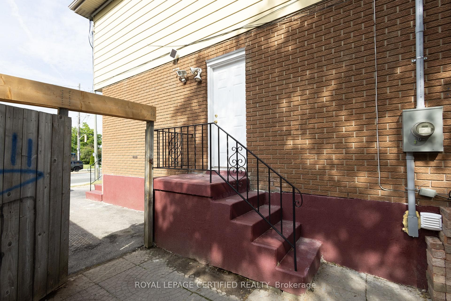 111 Limeridge Road photo 44