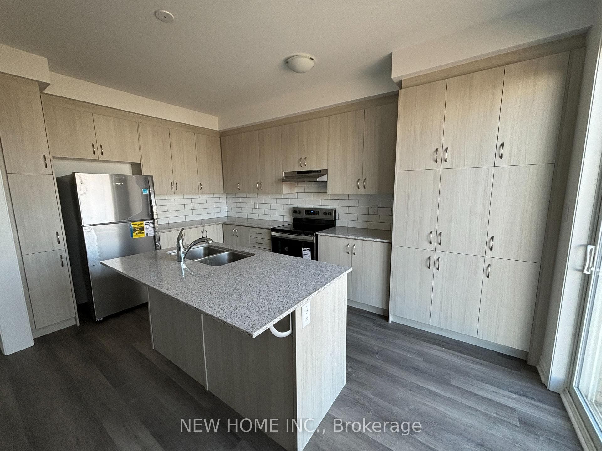 1325 Copley Court photo 4