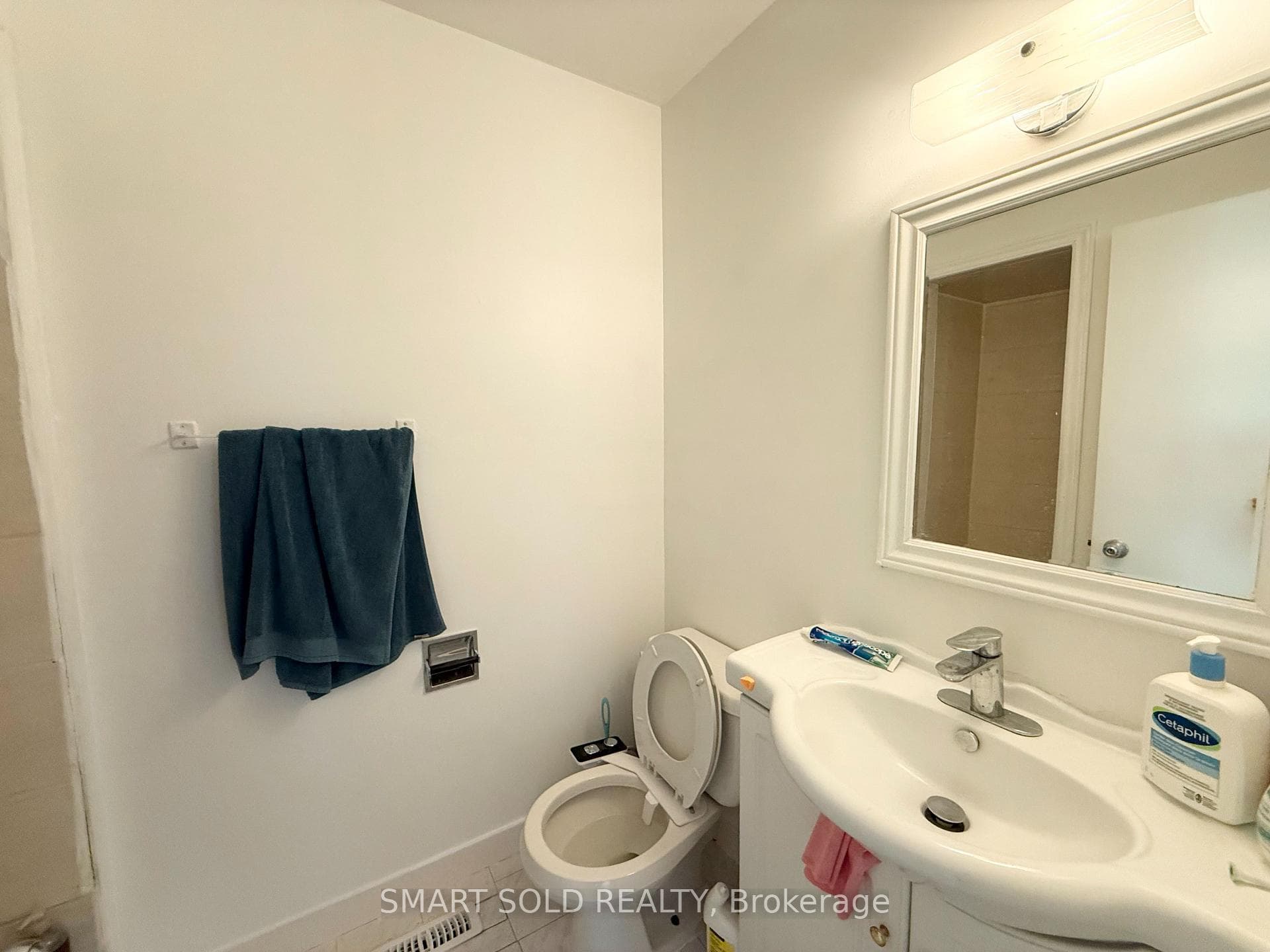 36 Montezuma Trail Unit (Main floor) photo 8
