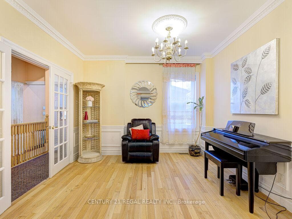 11 Midburn Avenue photo 10
