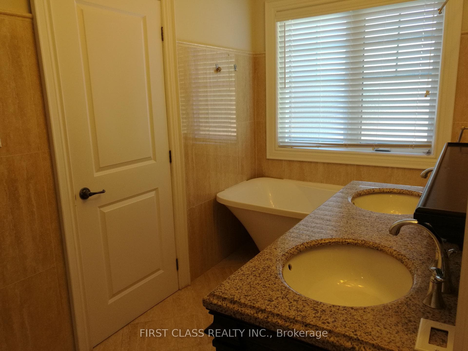58 Paisley Boulevard Unit F2 photo 10