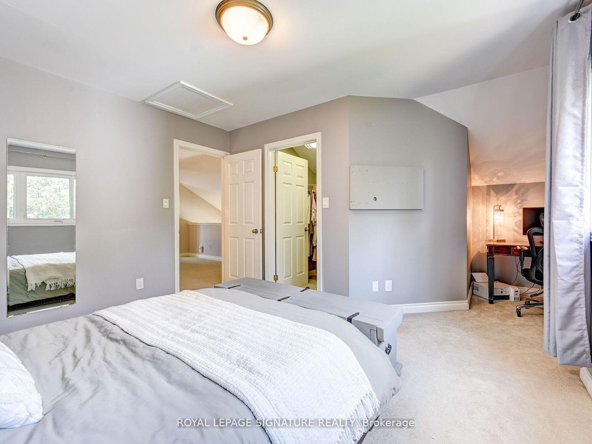 9 Fallbrook Lane photo 29