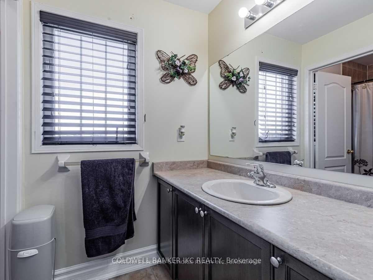 26 Hinsley Crescent photo 19