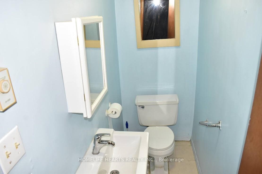 910 Sylvia Street photo 21