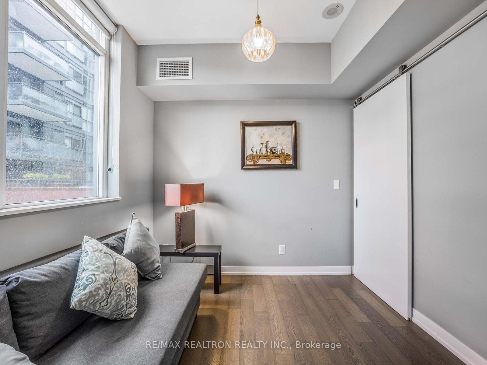 36 Howard Park Avenue Unit 202 photo 10