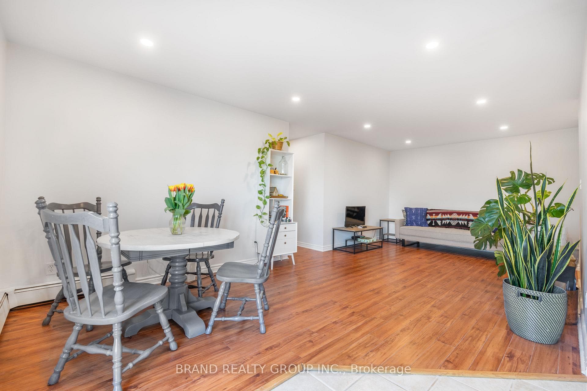 925 10th Avenue Unit 304 photo 9