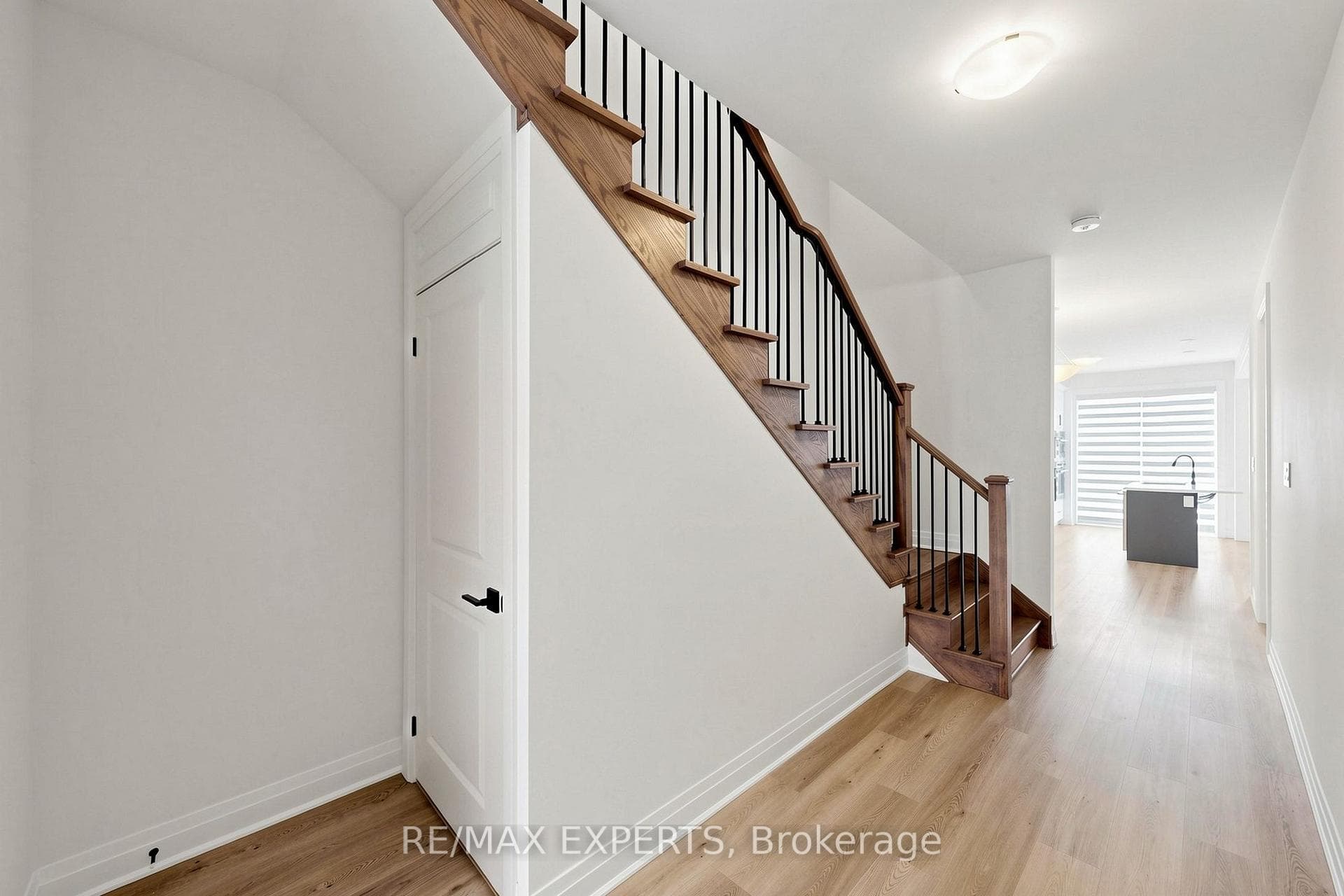 1761 Mineral Springs Way photo 13
