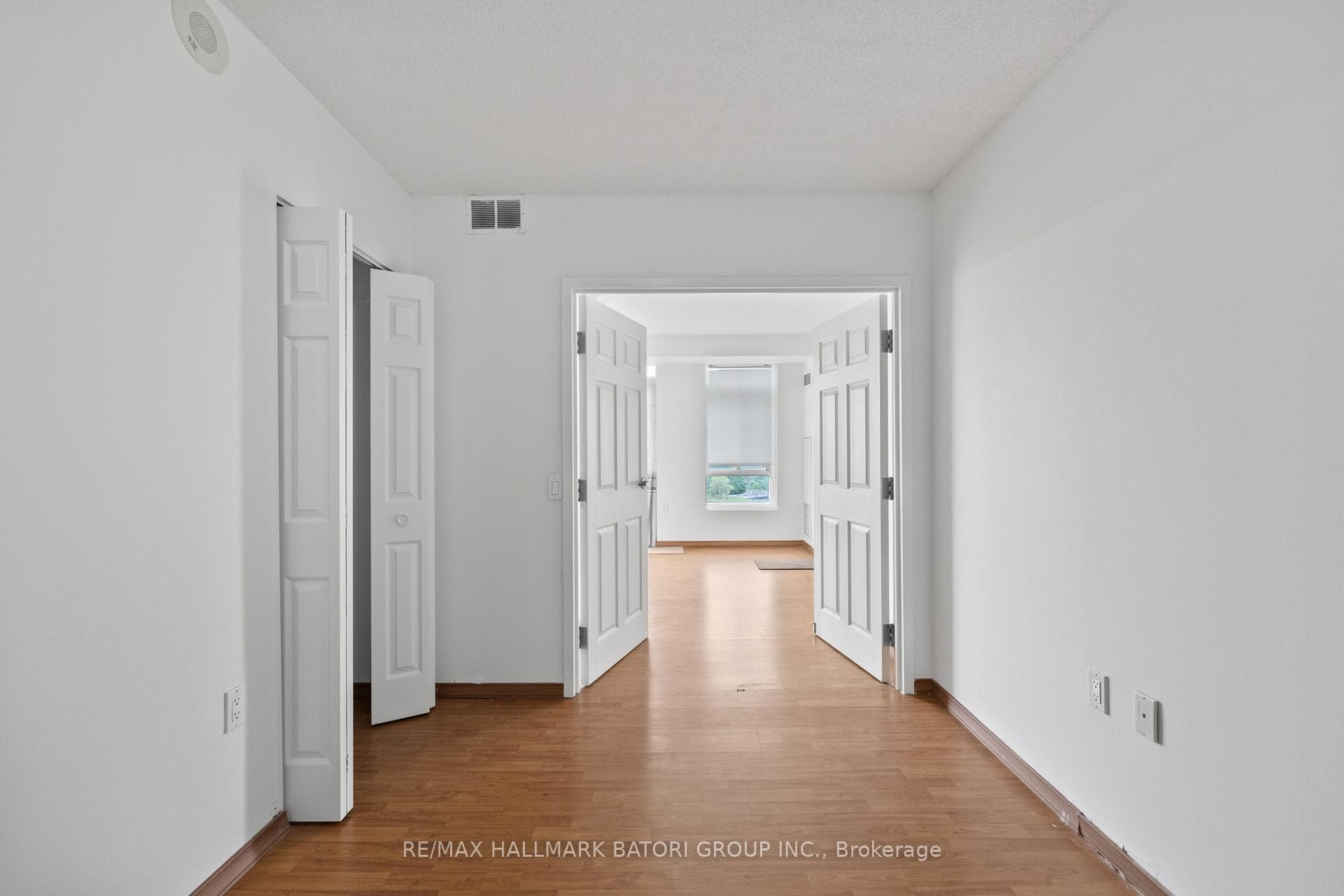 15 Maplewood Avenue Unit 1002 photo 14