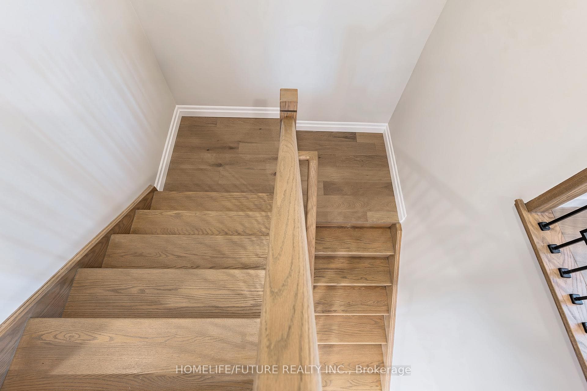 229 O'Neil Street photo 18