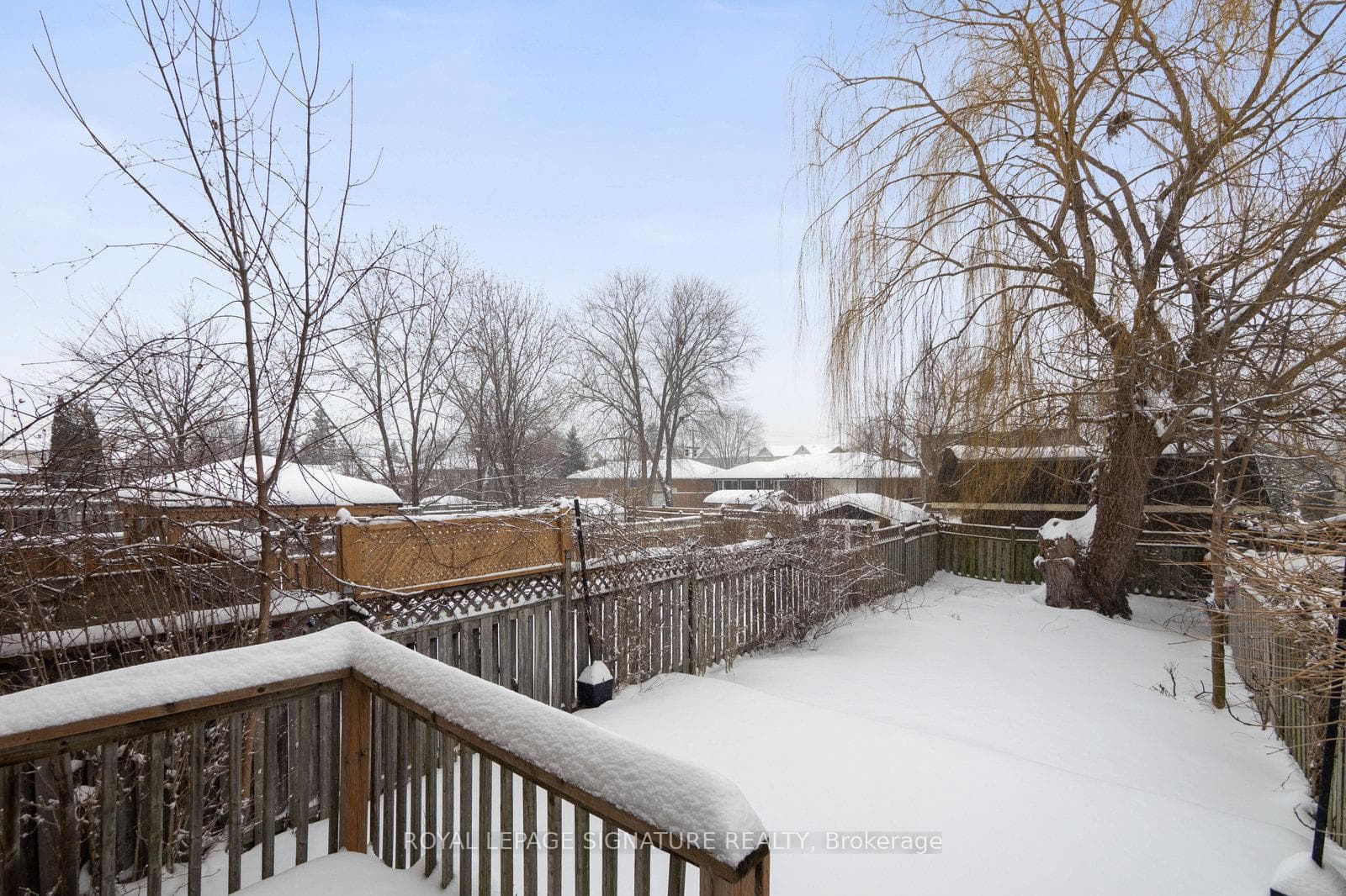 1374 Treeland Street photo 34