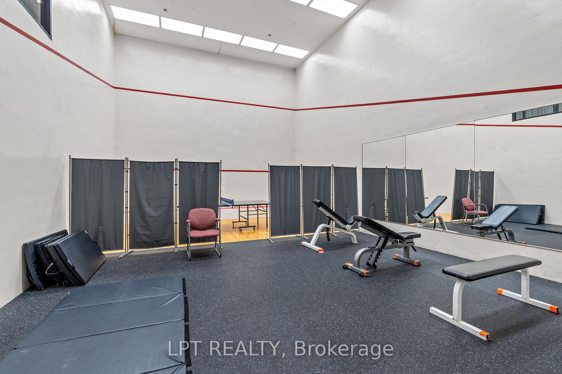 1510 Riverside Drive Unit 1505 photo 37
