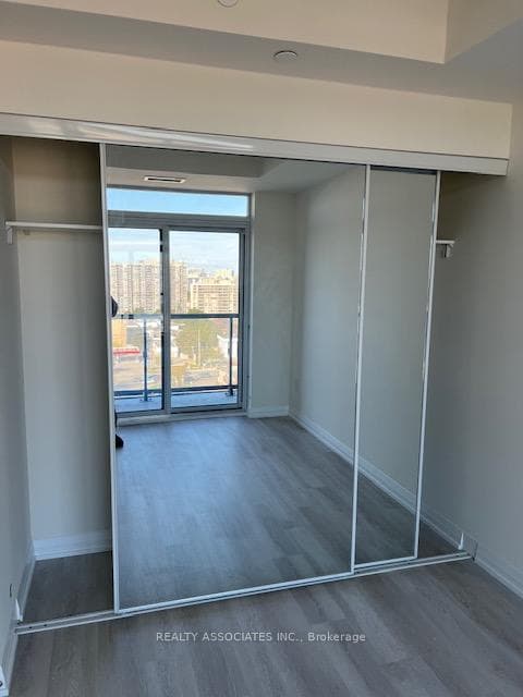 3270 Sheppard Avenue Unit 1321 photo 11