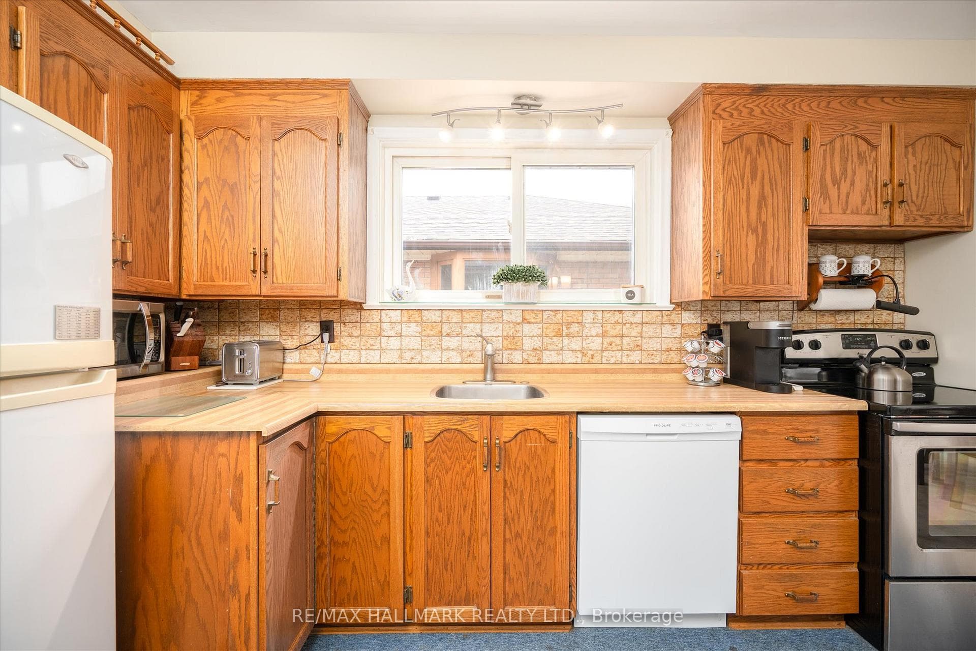 7 Grassington Crescent photo 21