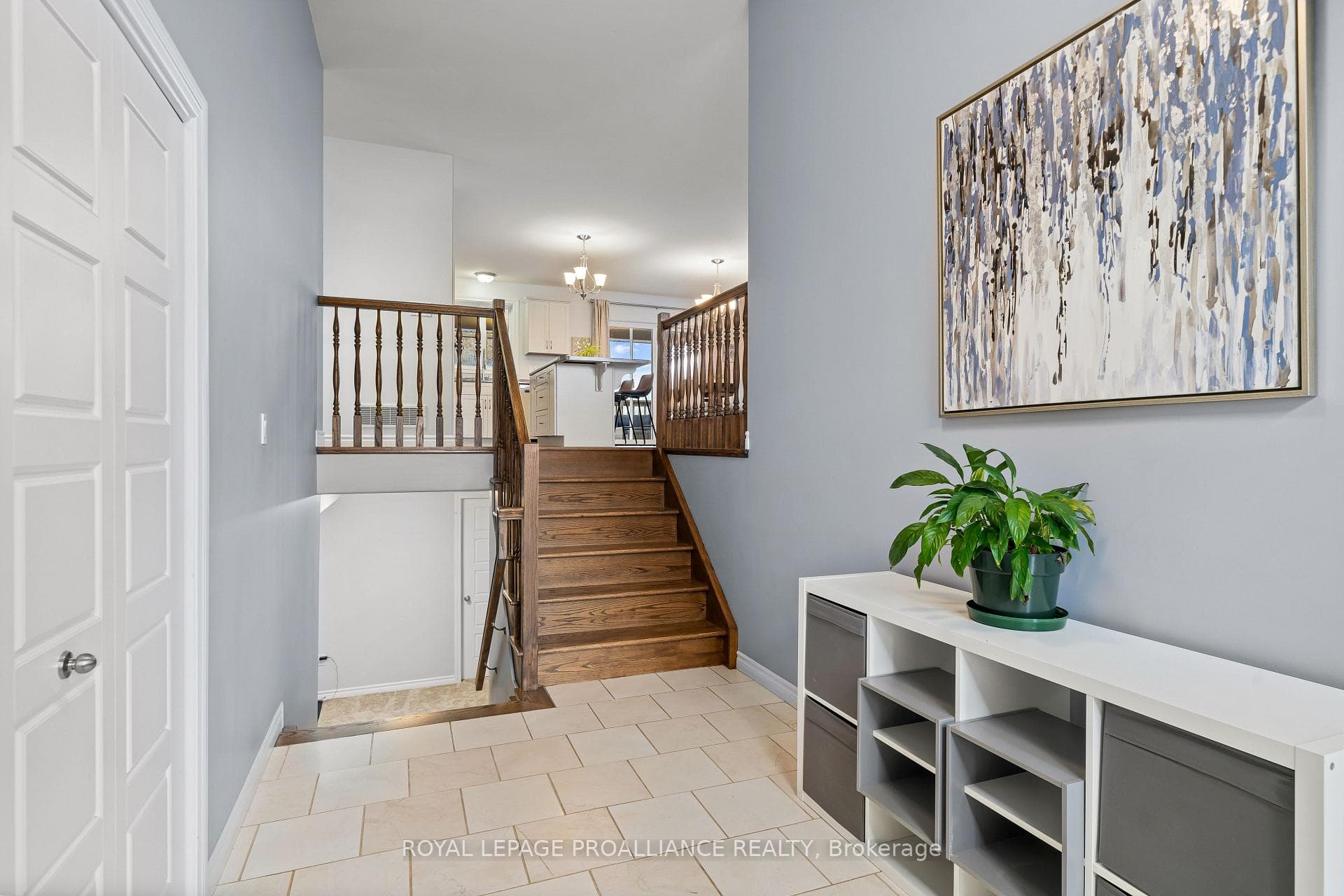 32 ROSEWOOD Drive photo 4