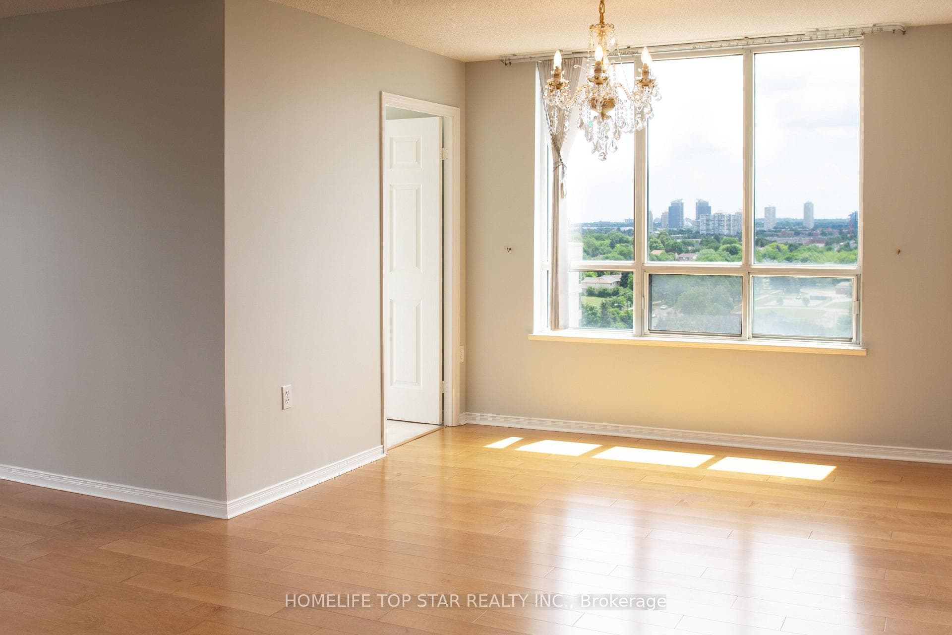 5001 Finch Avenue Unit 1211 photo 6