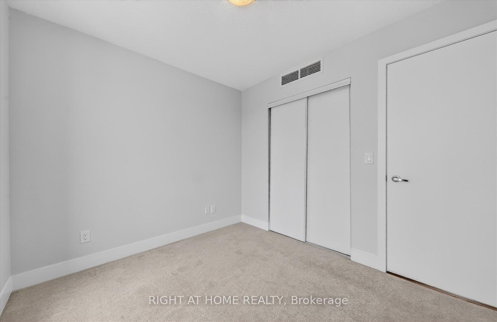 1245 Bayly Street Unit 22 photo 23