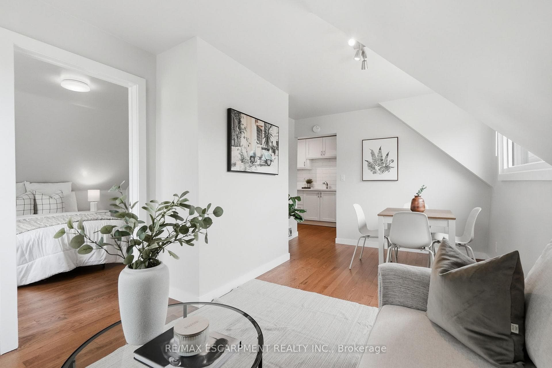 410 Beach Boulevard photo 15