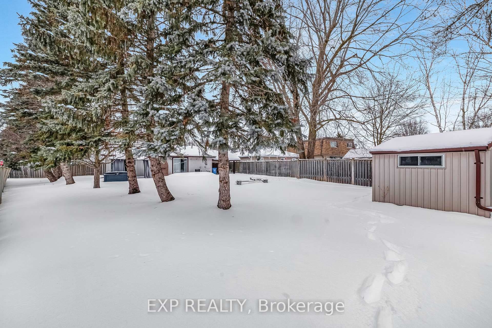 183 Spring Road photo 34