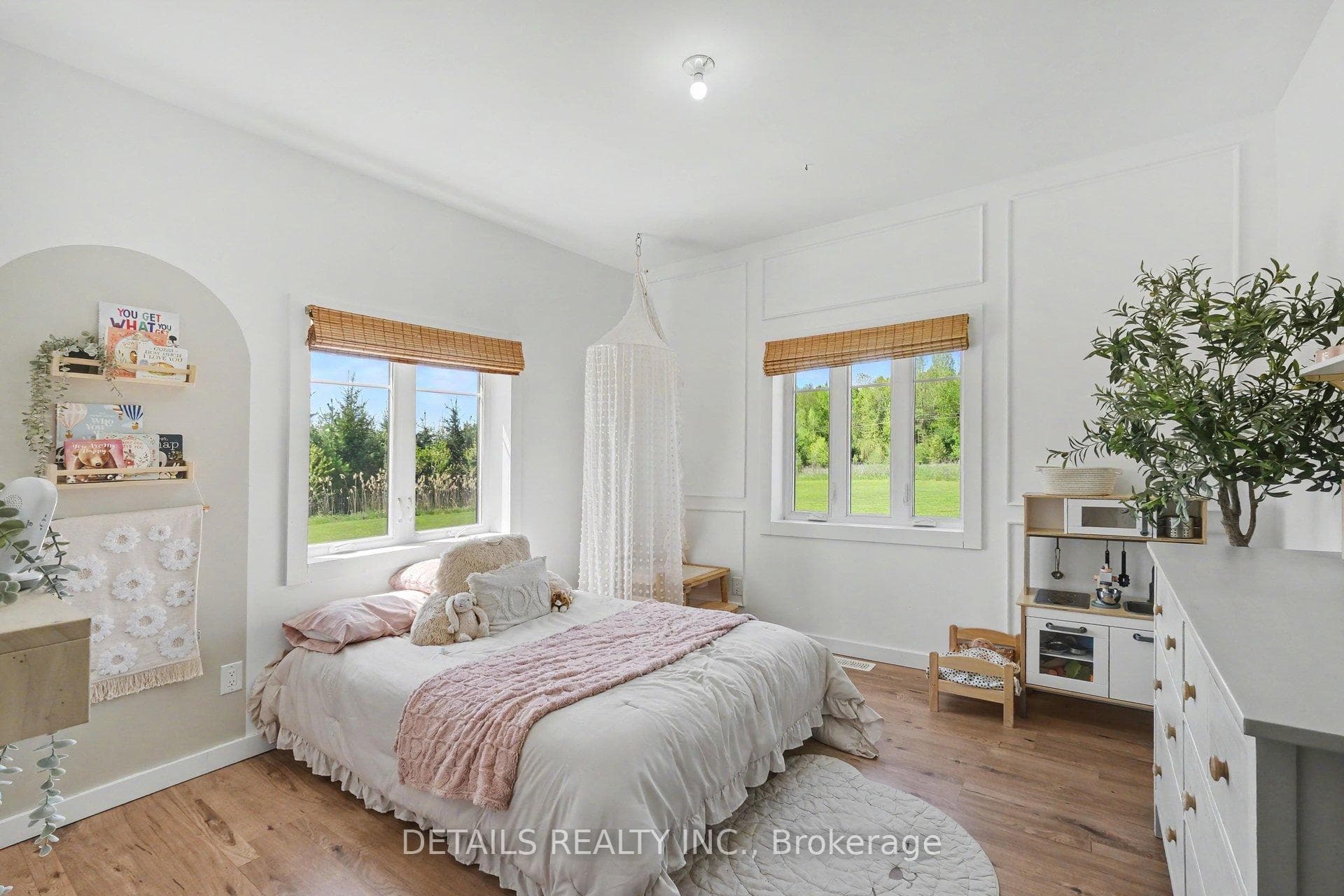 6255 Saumure Road photo 25