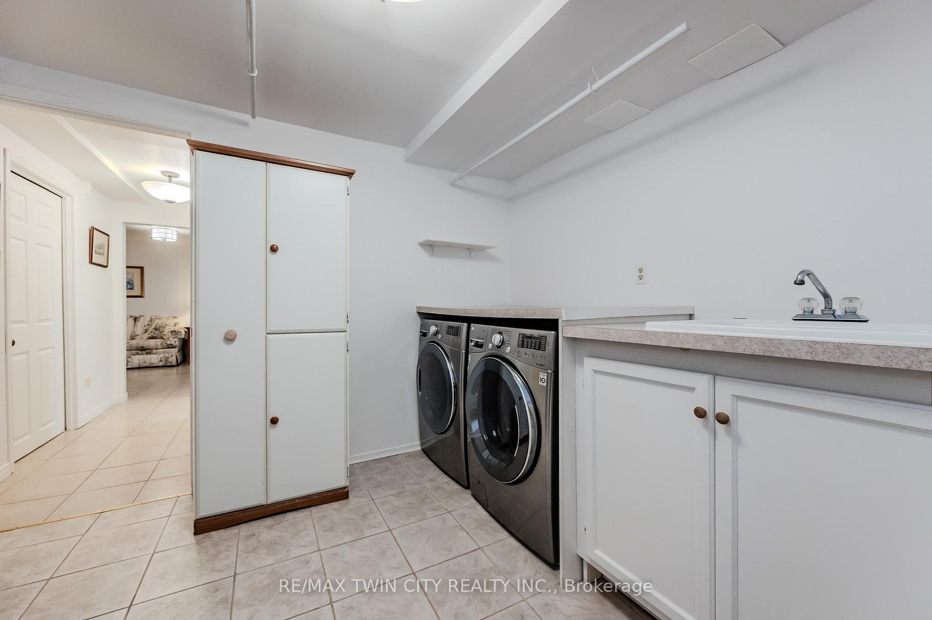 125 Wimbleton Crescent photo 24