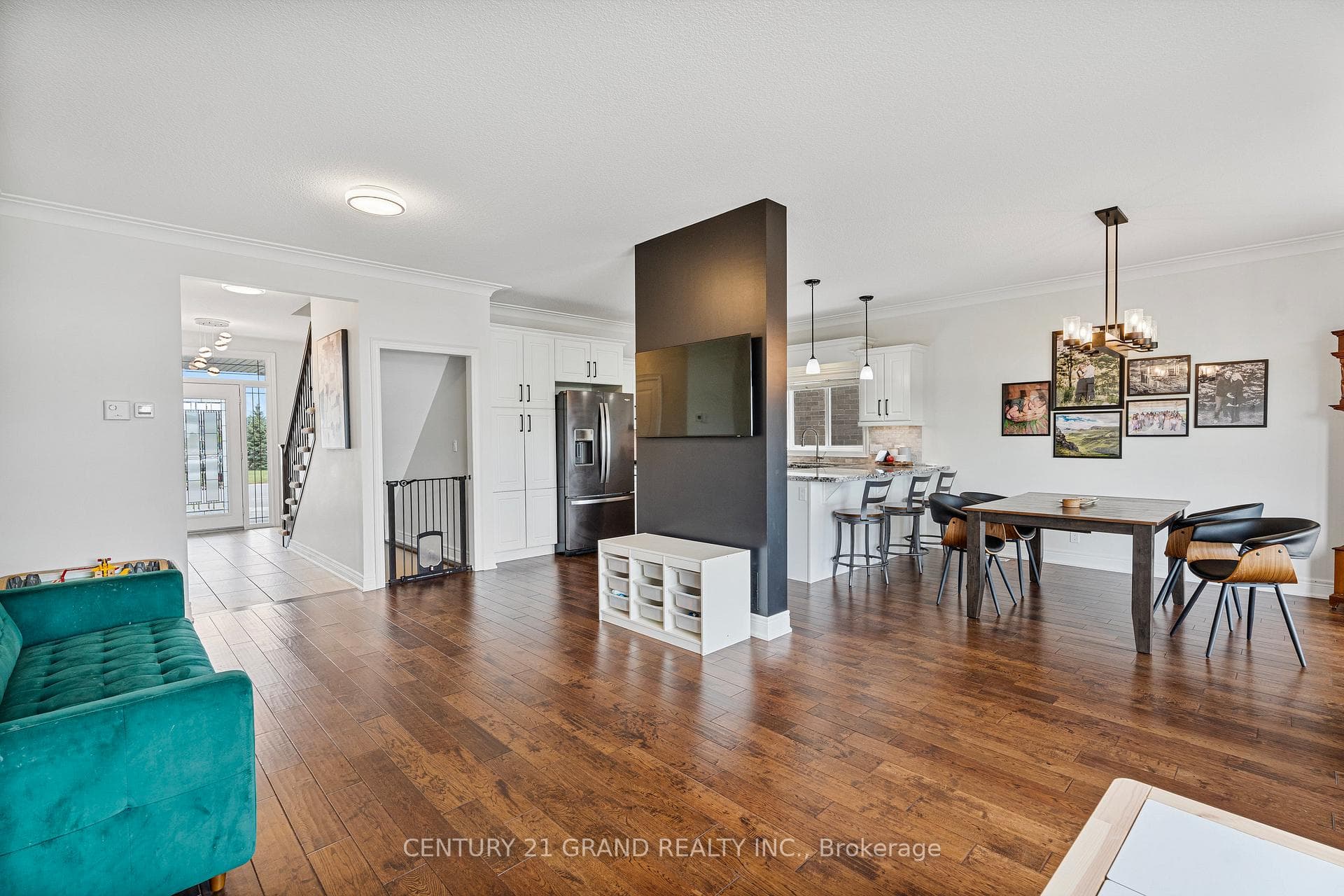 73 Lafayette Street photo 9