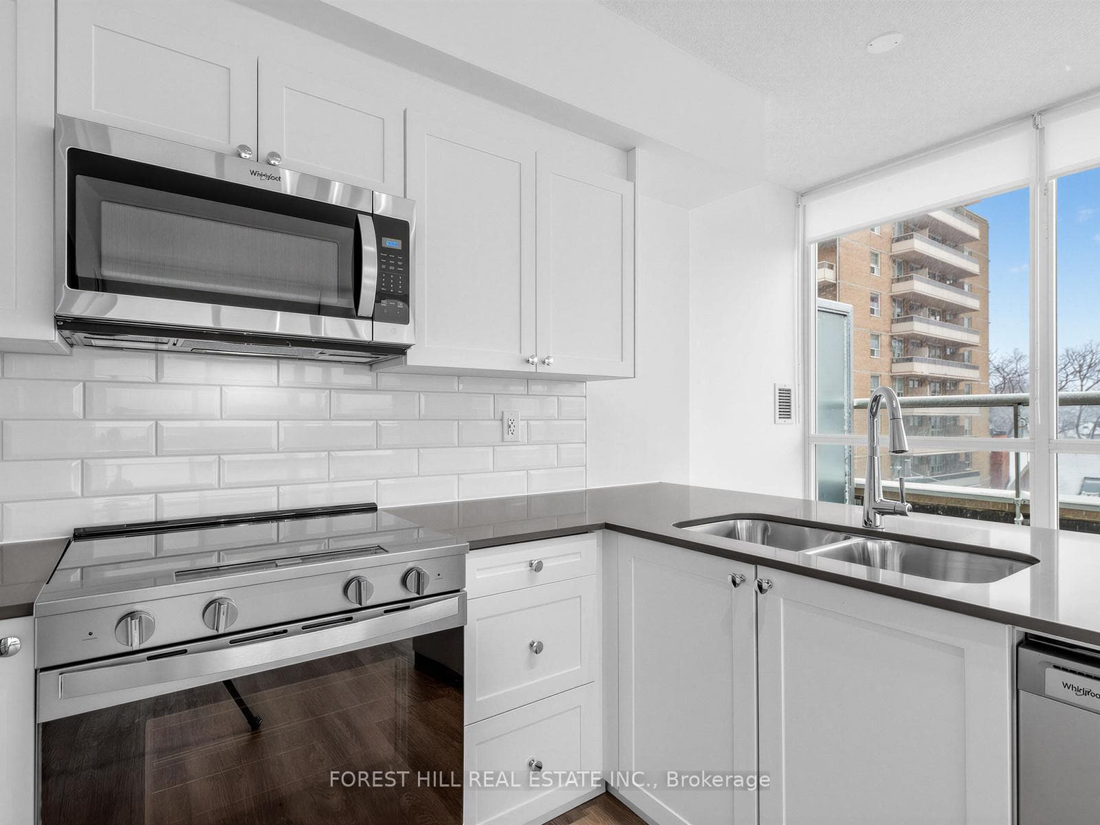 50 Spadina Road Unit 510 photo 9