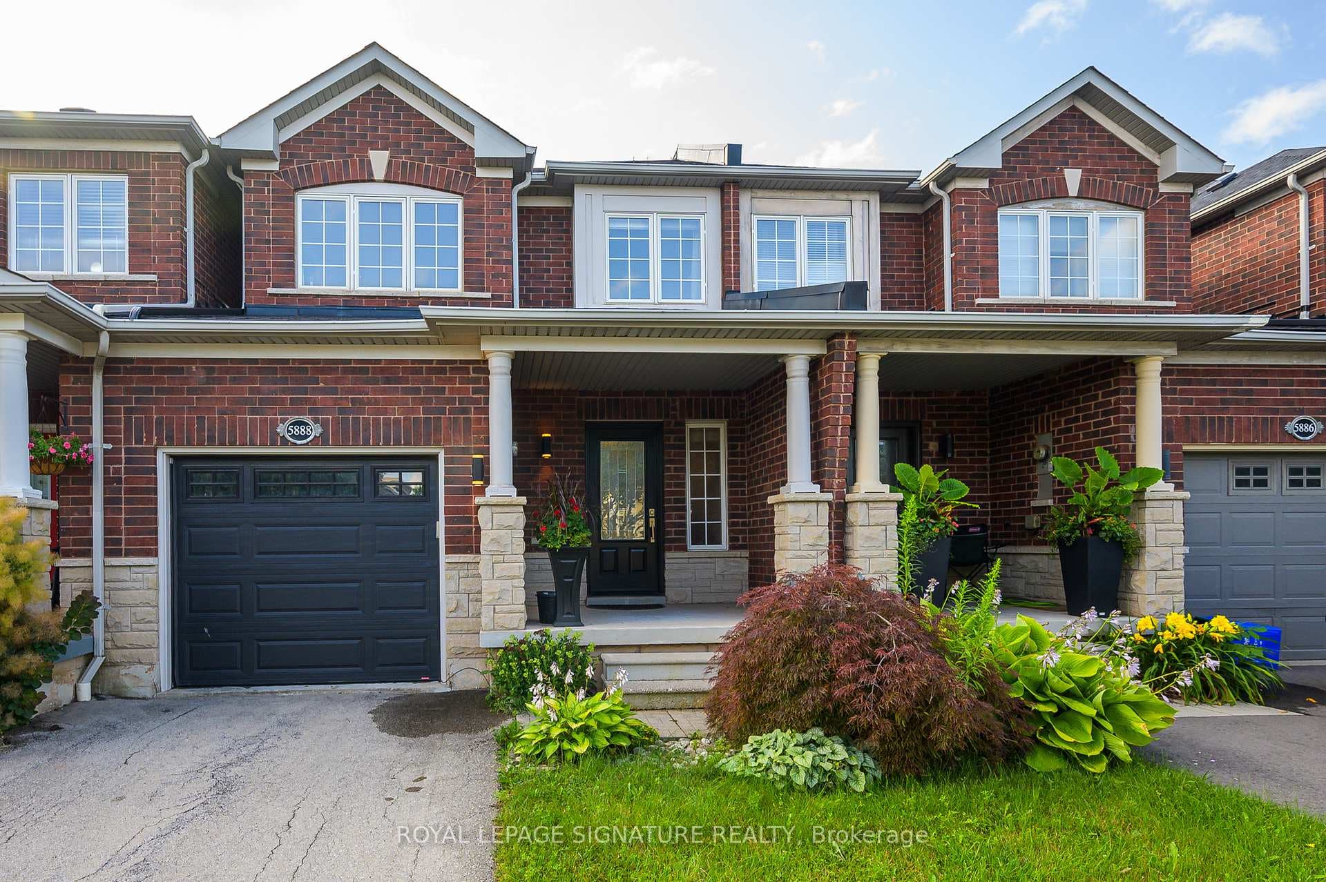 5888 Prince William Drive photo 1