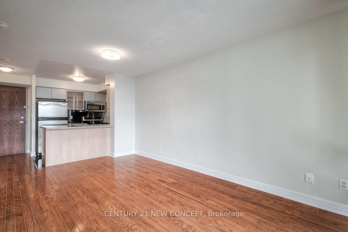 16 Harrison Garden Boulevard Unit 2506 photo 6