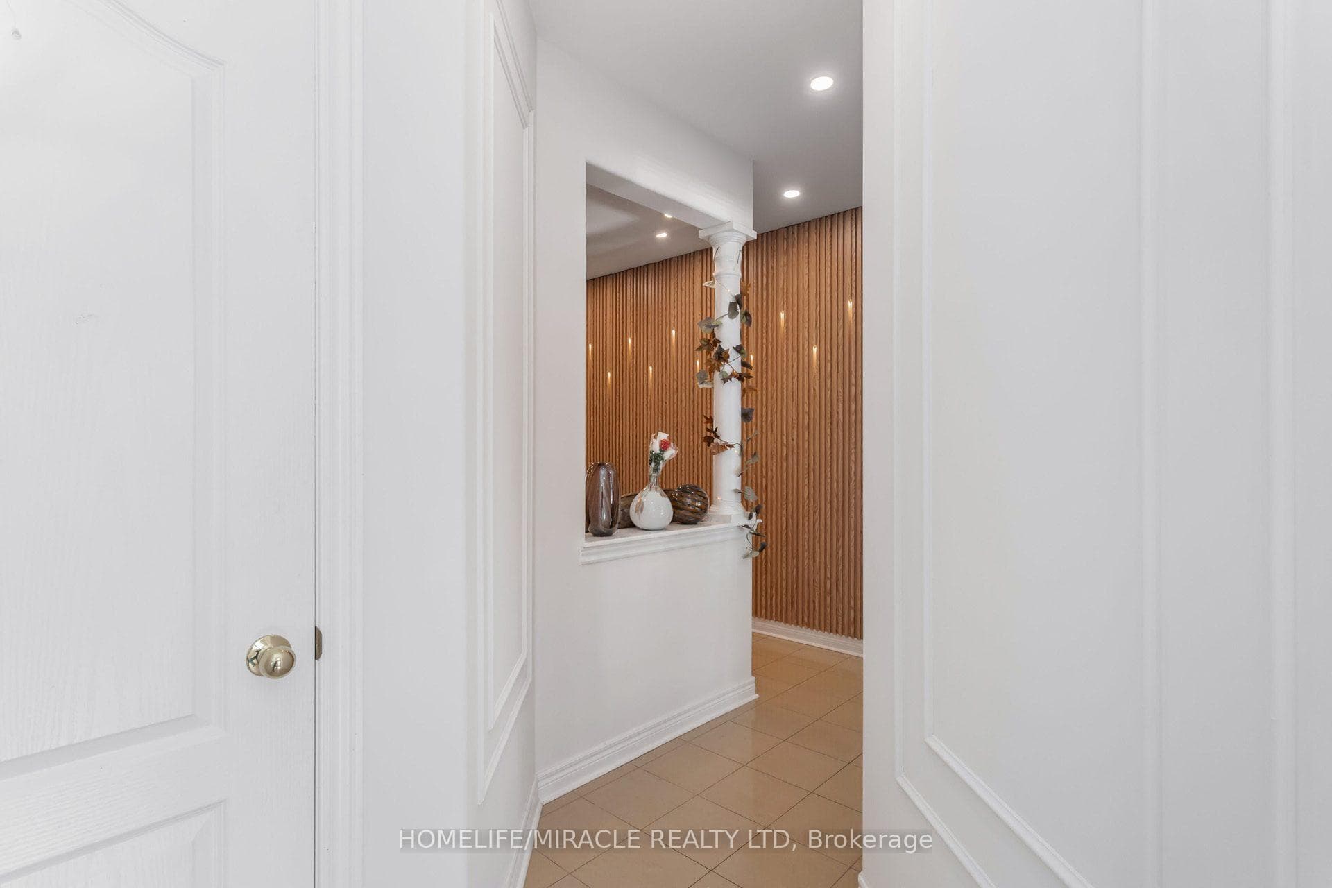 452 Nairn Circle photo 7