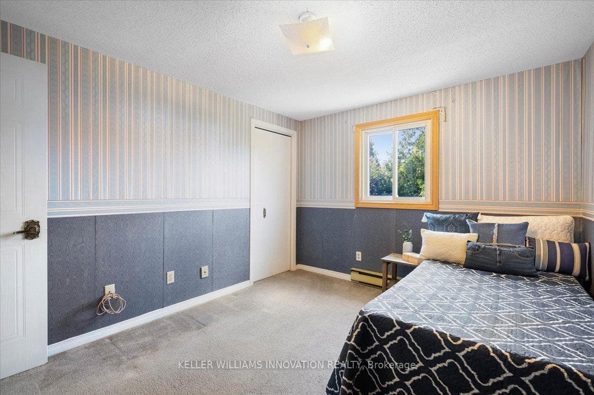 555 Drummerhill Crescent photo 23