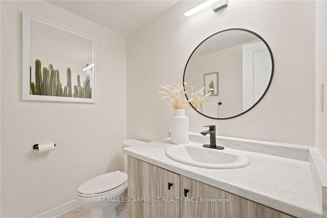 104 Dryden Lane photo 12