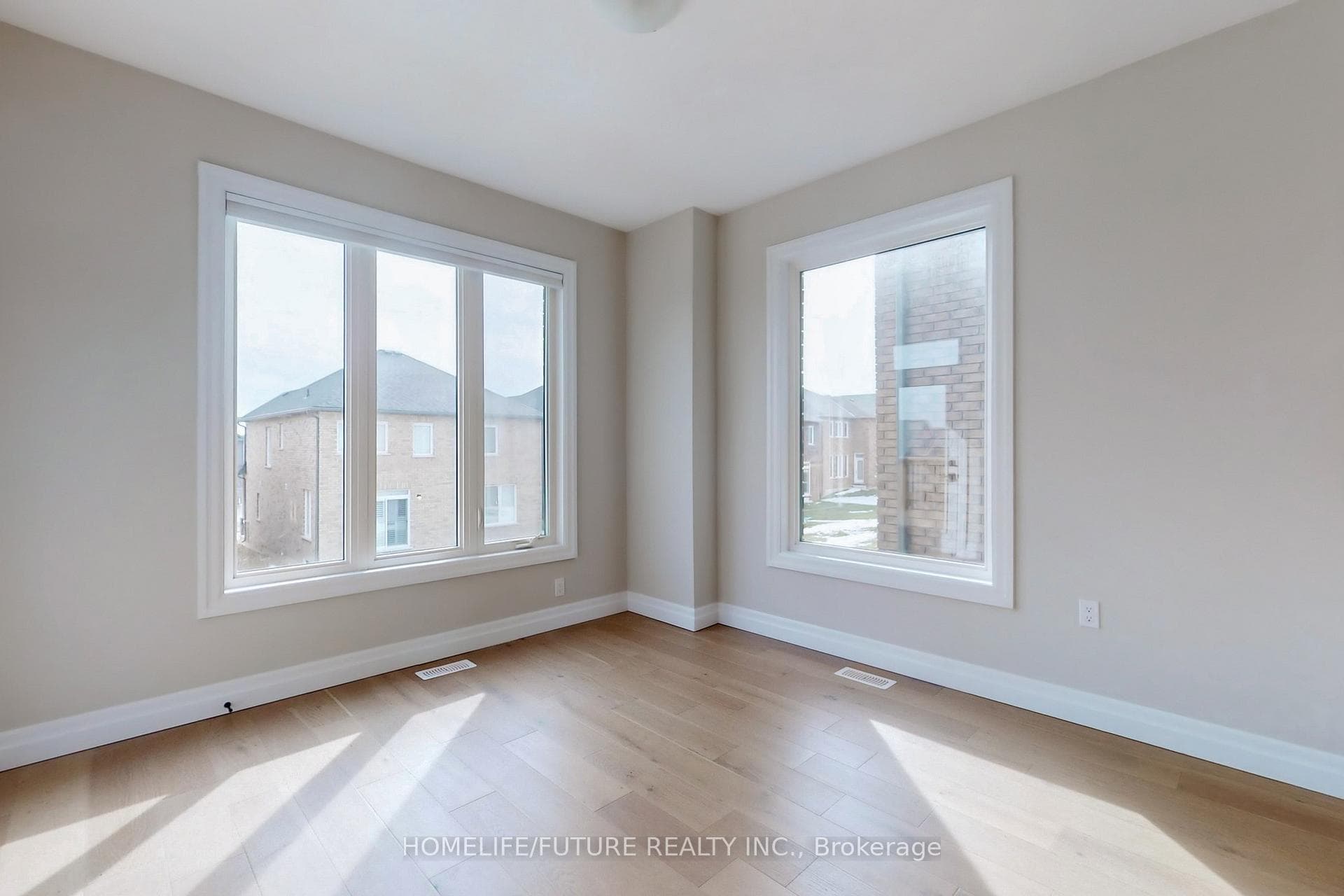 229 O'Neil Street photo 13