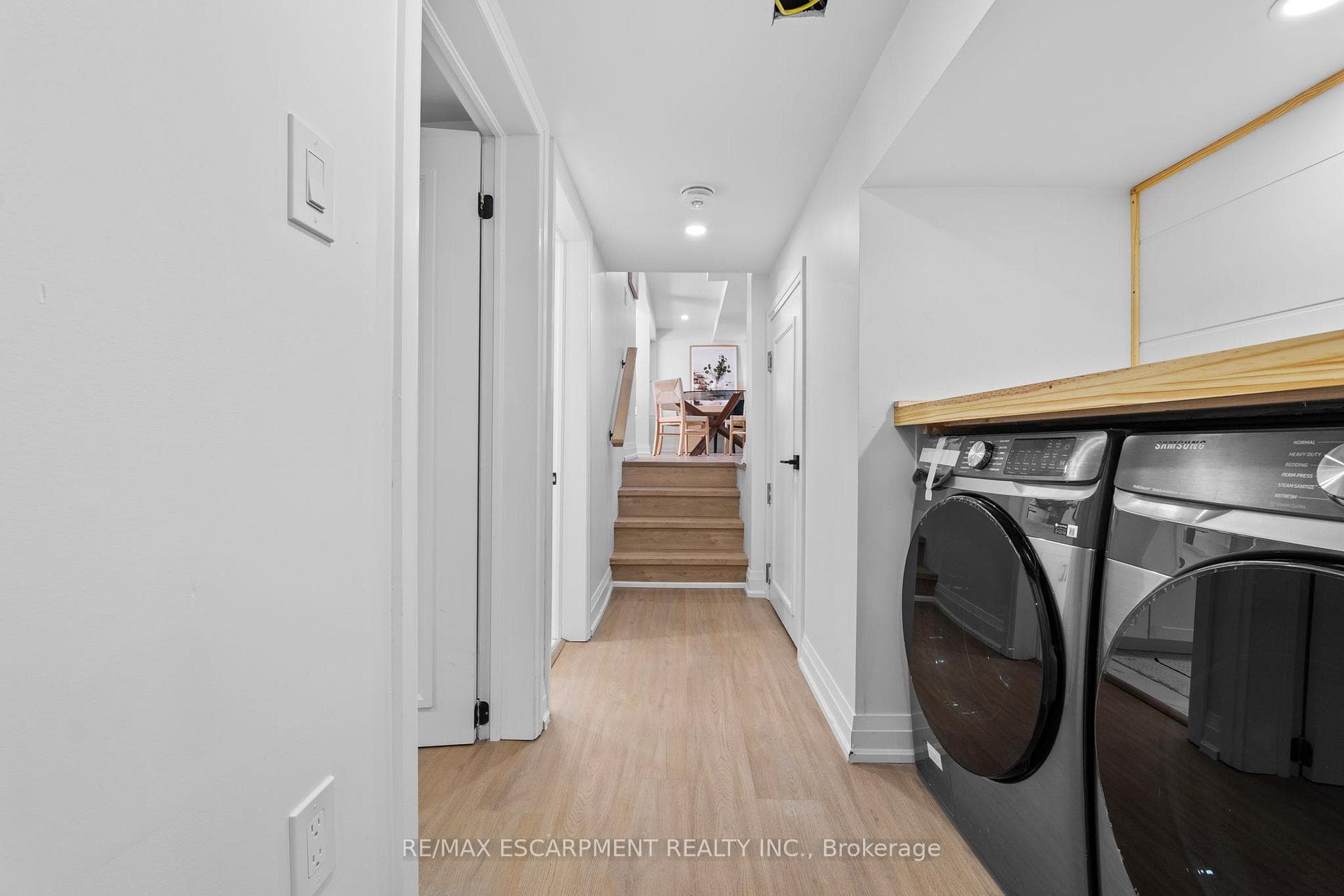 52 Stoney Brook Drive photo 32