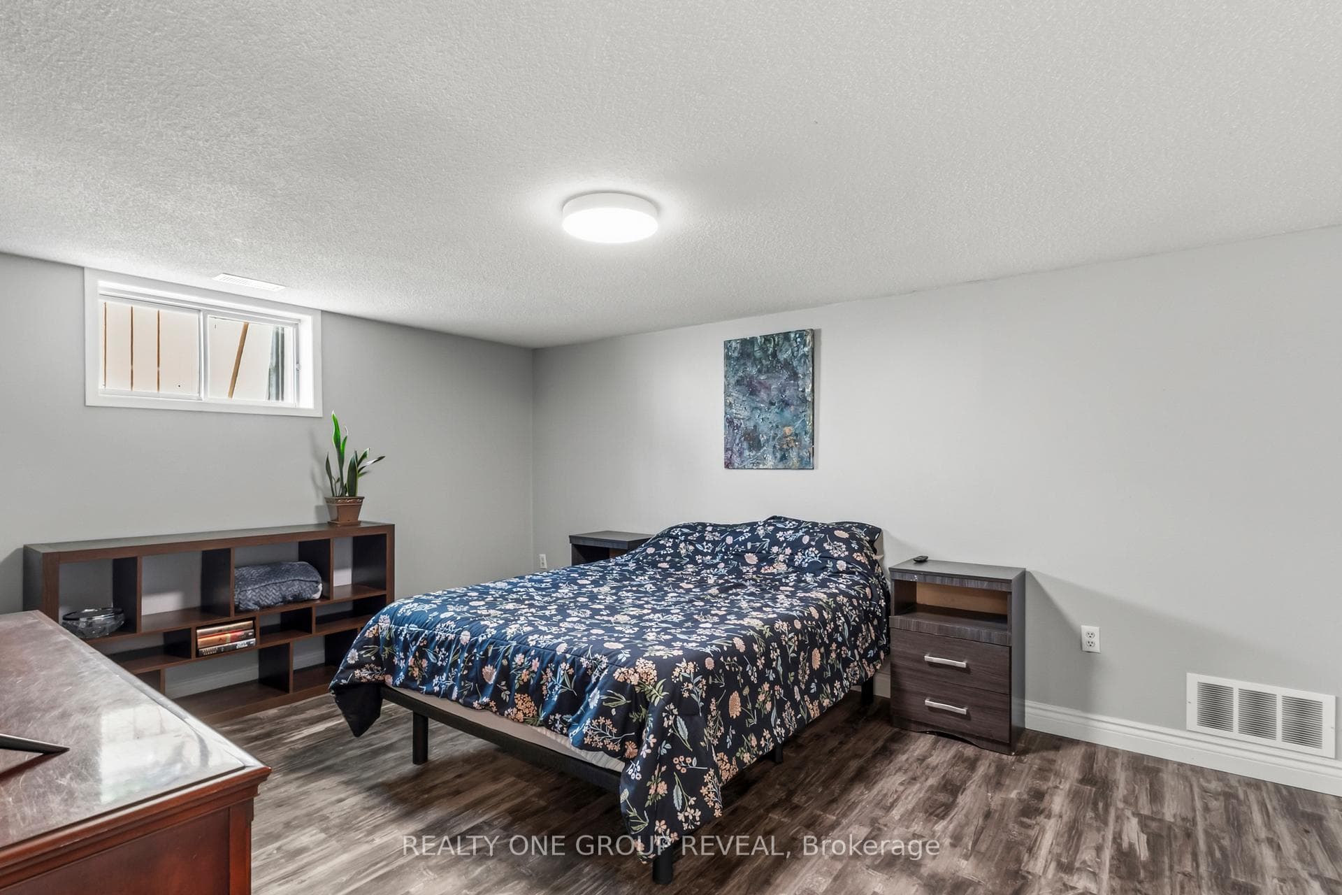 42 Sinclair Court photo 26