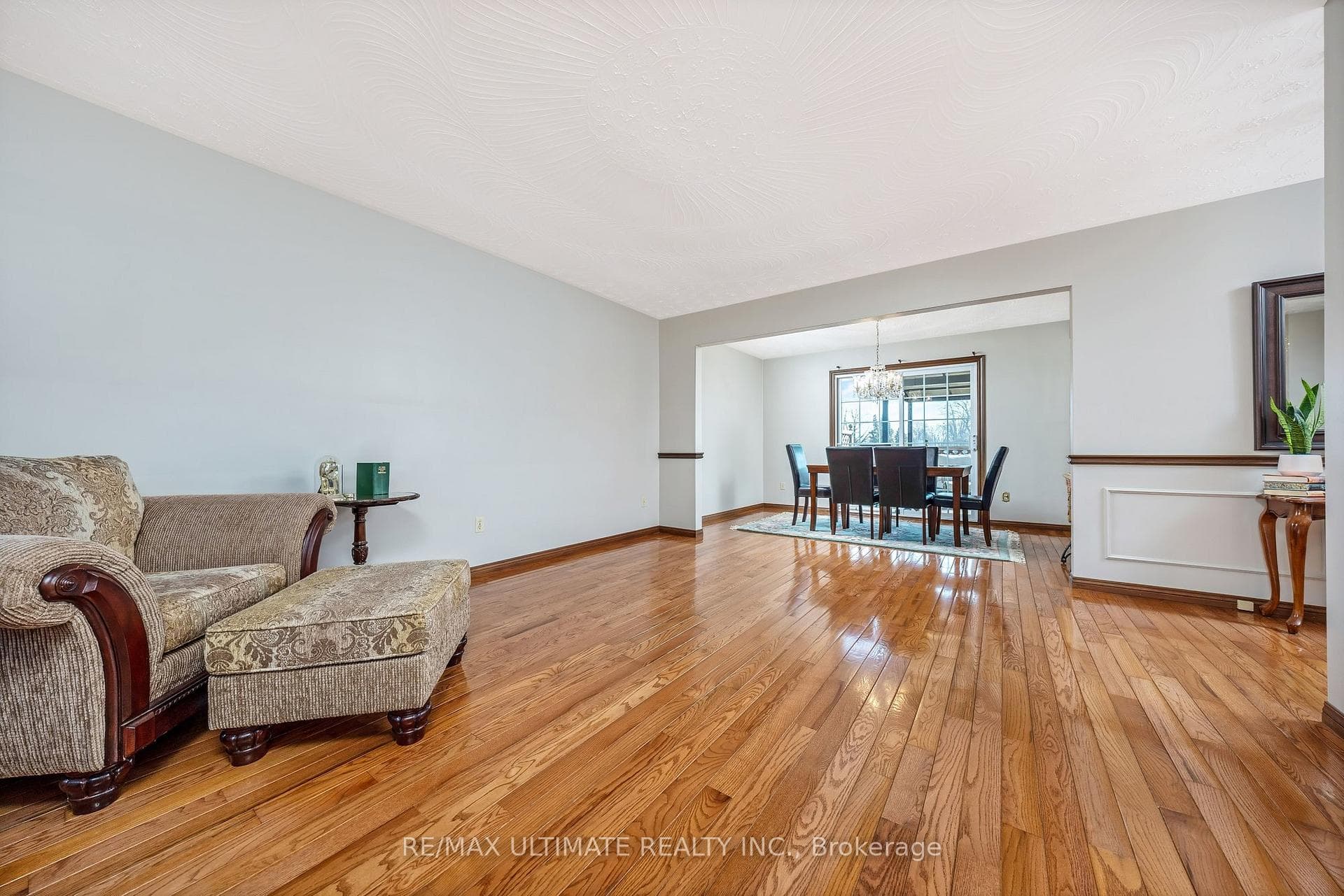 54 Debora Drive photo 12