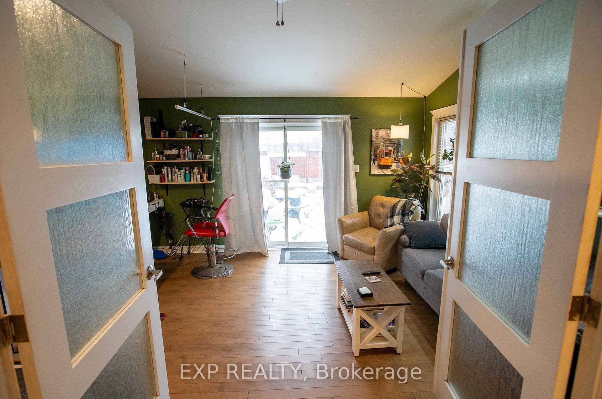 1108 Grenoble Crescent photo 12