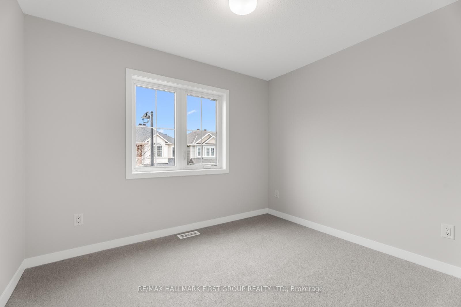 519 Brigatine Avenue photo 15