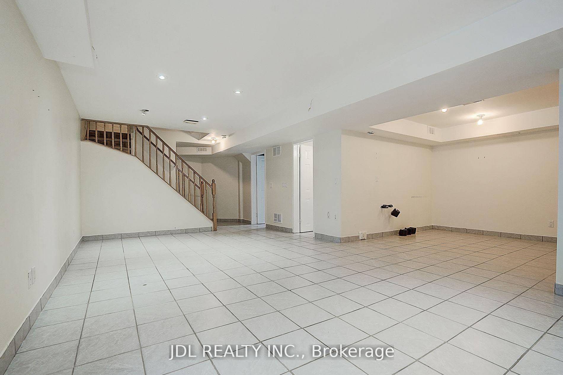 47 Millcliff Circle photo 32