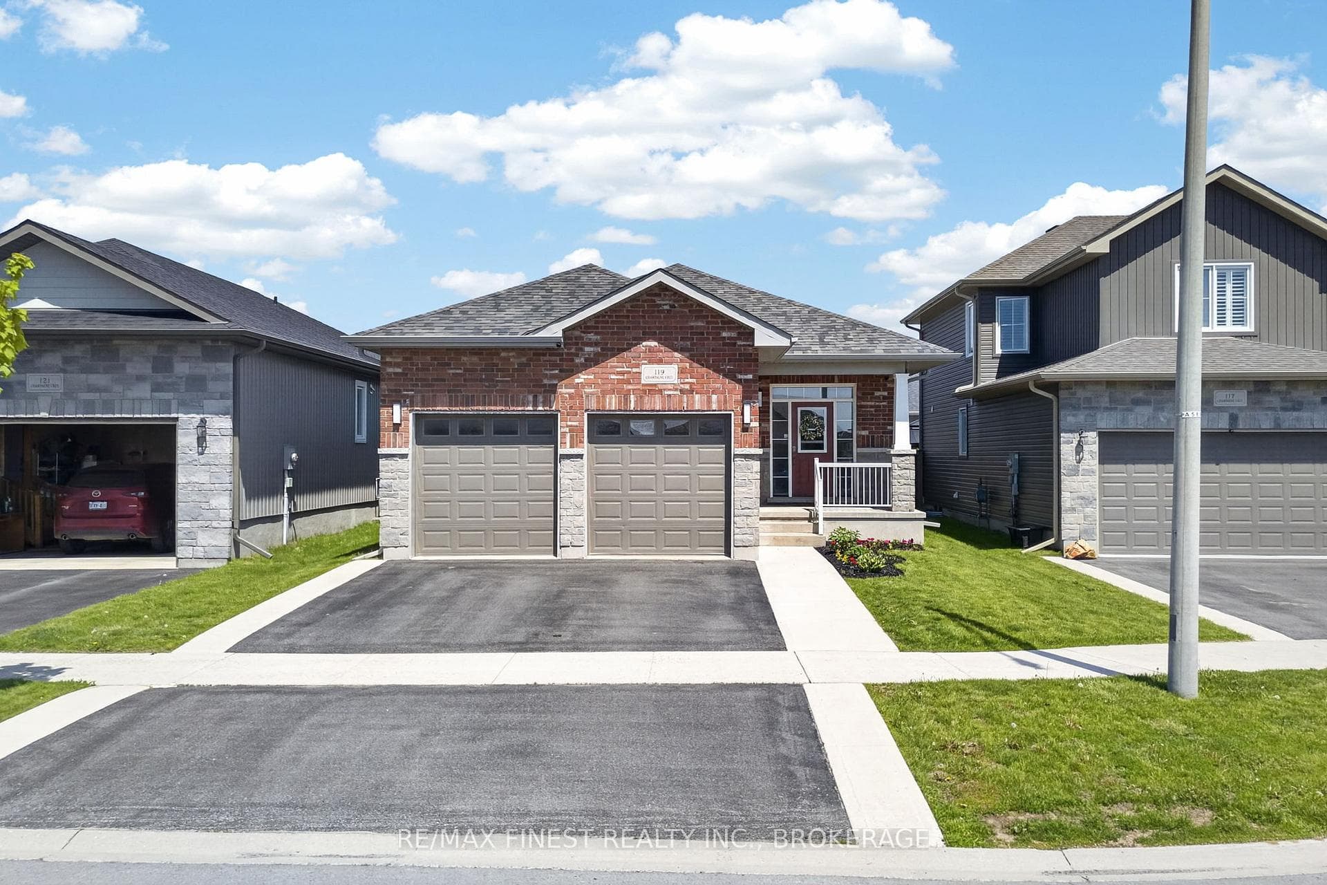 119 Champagne Crescent photo 26