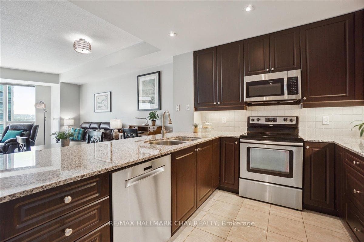 33 Ellen Street Unit 1109 photo 11
