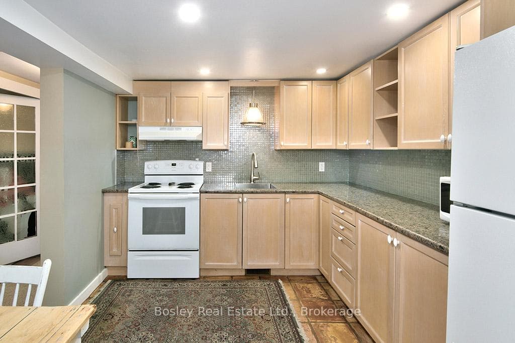 103 Brook Street photo 40