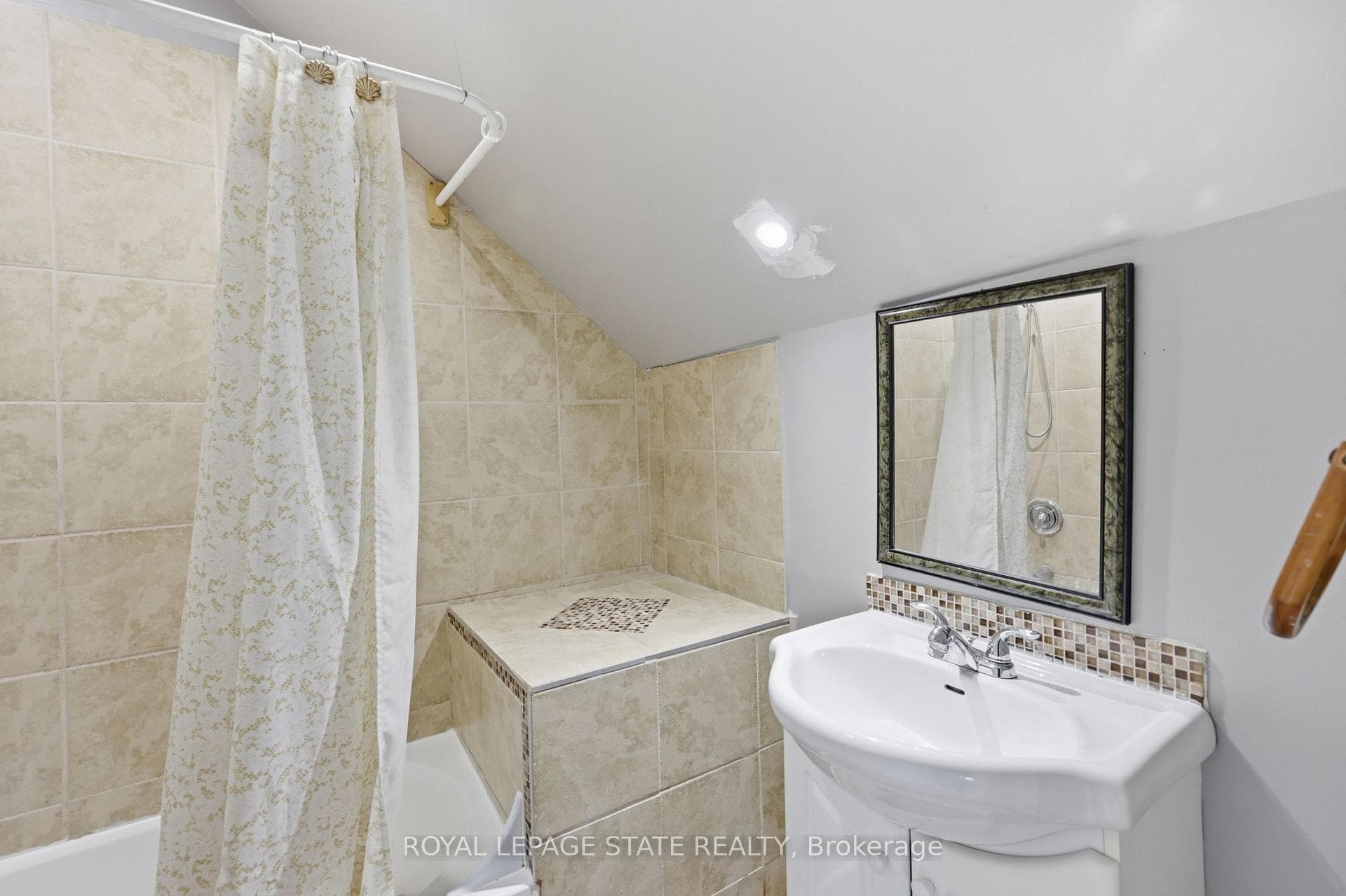 97 Smith Road photo 41